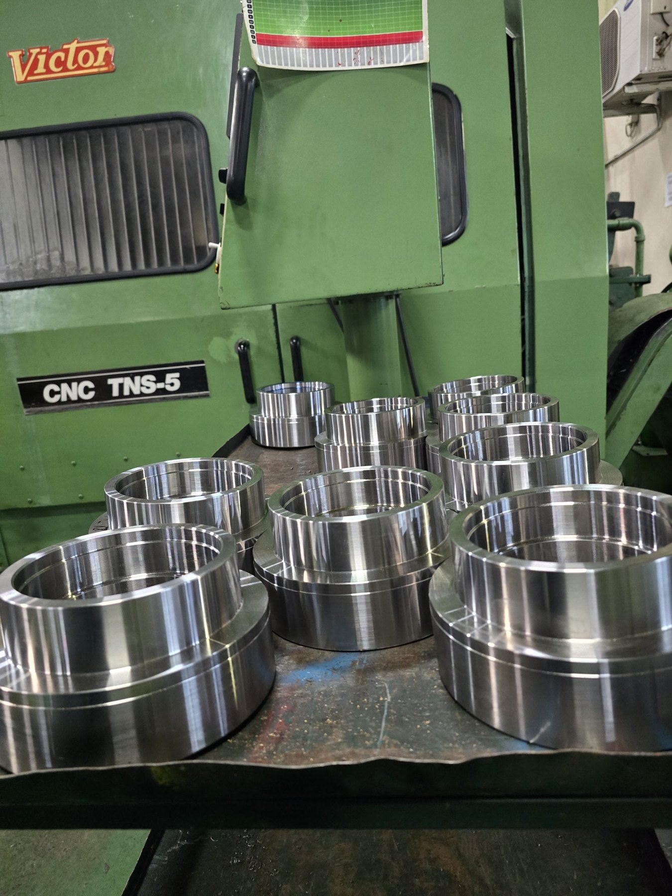 Automatic barfeeders on the Pitchline production line
